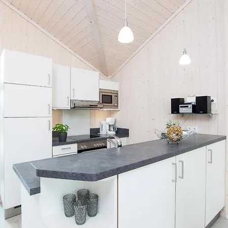 2 Sea C 40 בית נופש *